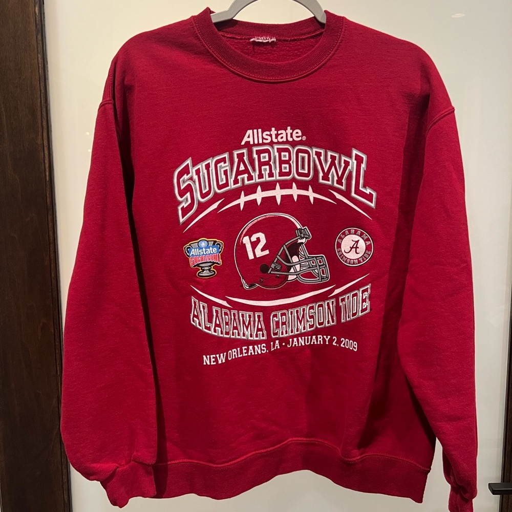Red Allstate Sugar Bowl sweatshirt for the Alabama Crimson Tide, Men's Size M/L